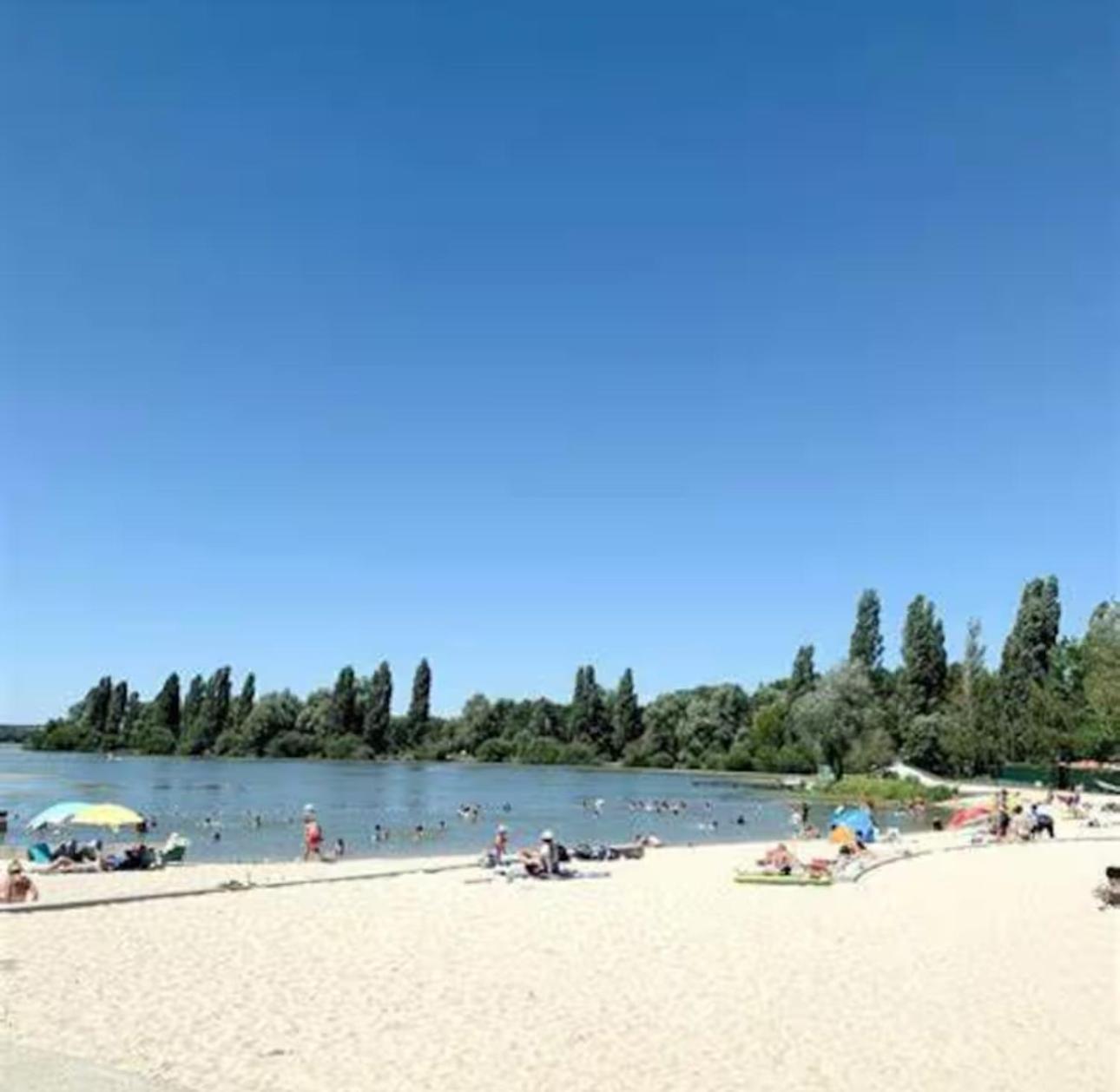La Villa Bis Vesoul Exteriör bild